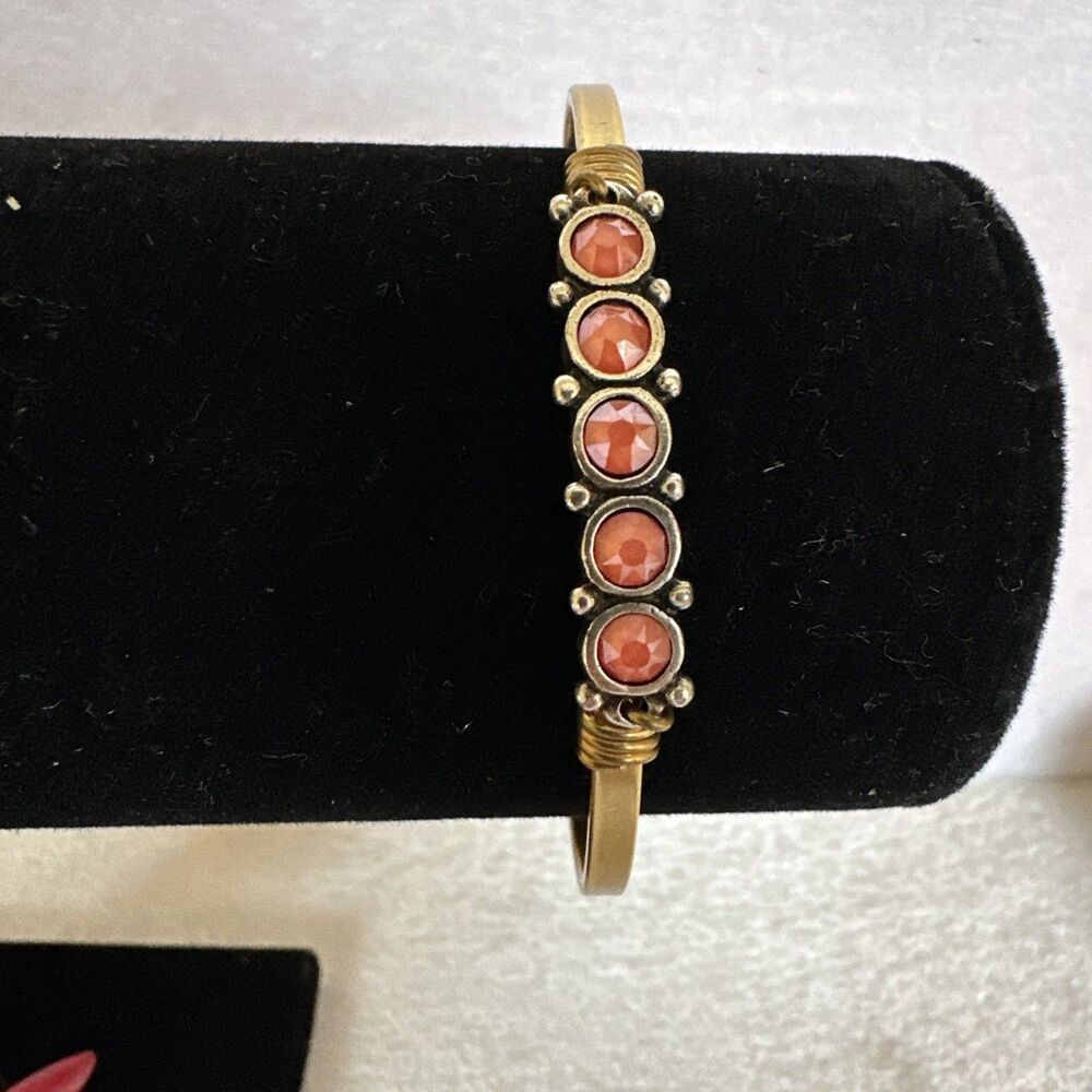 LD Bracelet Pink /orange Stone Bangle